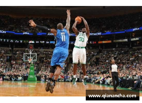 汤普森英勇逆境重生 NBA新晋三分球王赢得人心